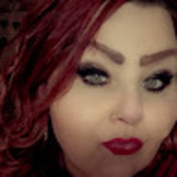 Meet your Posher, Helen - Picture 1 of 1